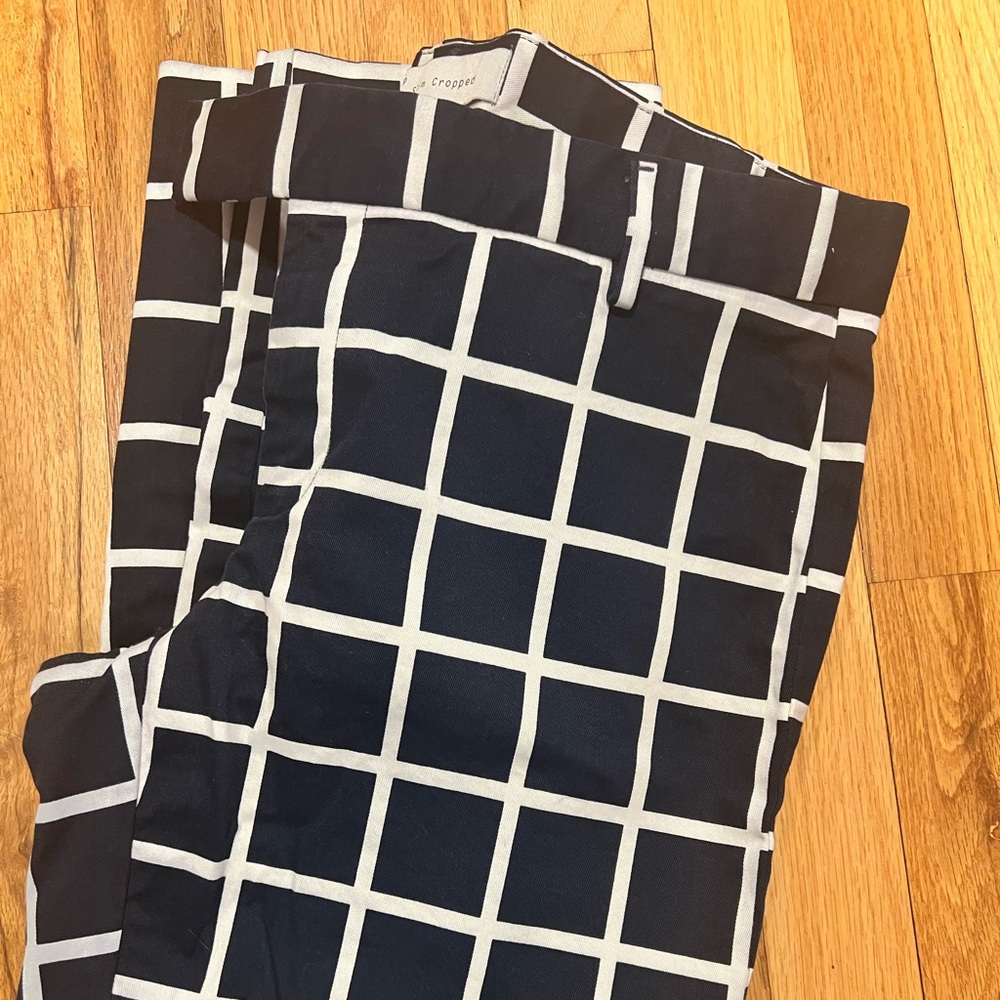 Gap slim cropped pants size 6